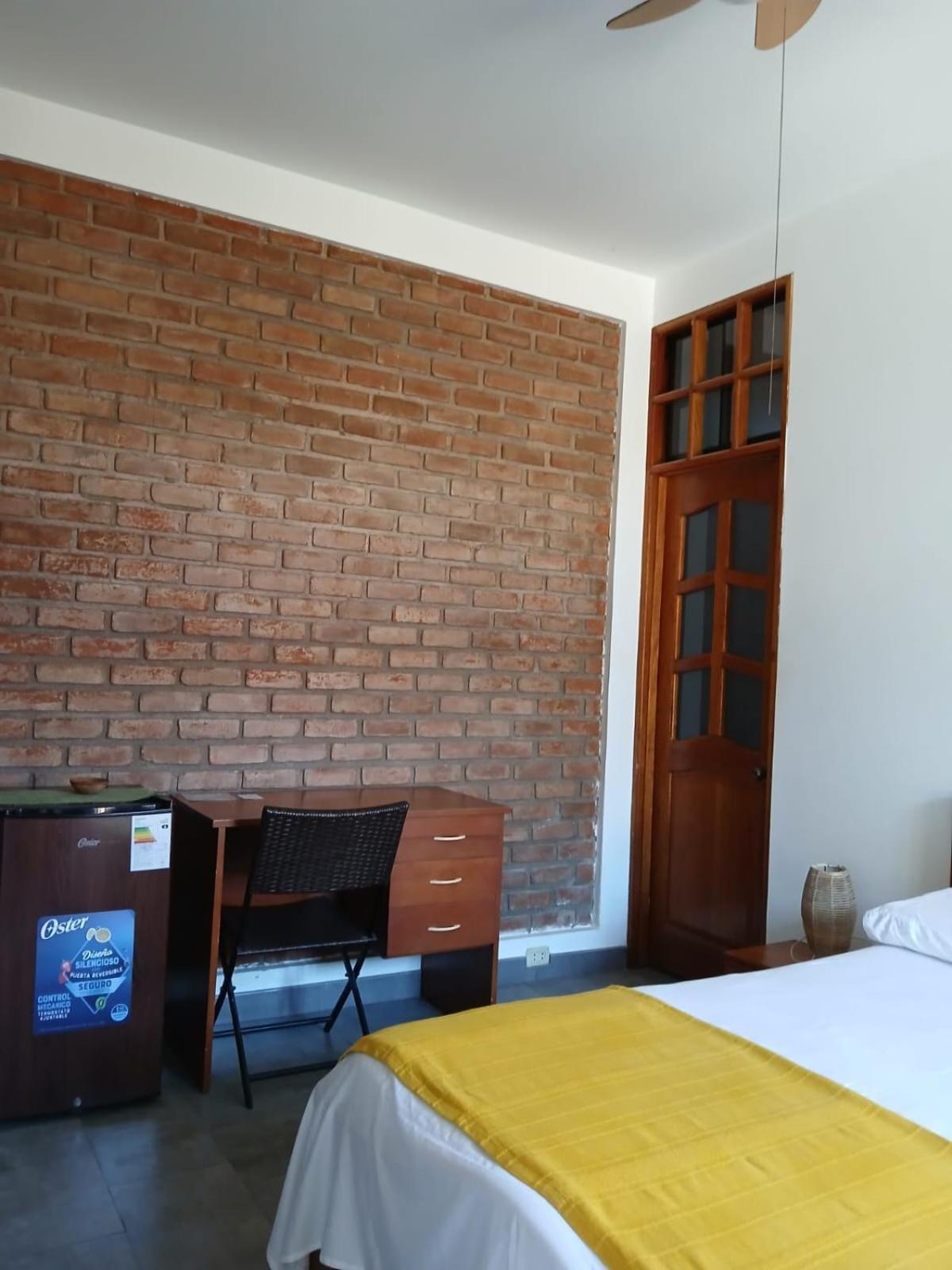 Alojamiento Familiar Custodia Tarapoto Eksteriør bilde