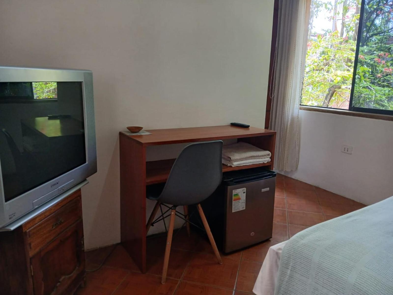Alojamiento Familiar Custodia Tarapoto Eksteriør bilde